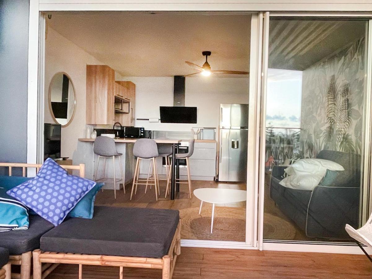 Le Petrel Bleu - Appartement Sur La Plage Des Tortues A Сен-Лу Екстериор снимка